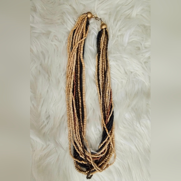 Casual Corner beaded necklace - Picture 3 of 5